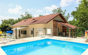 Stunning home in Ste-Eulalie-en-Royans with Outdoor swimming pool, WiFi and 4 Bedrooms